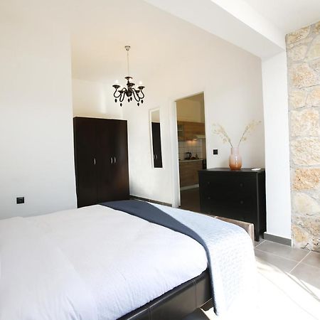 Luxury Apartments Christos กูเวีย ภายนอก รูปภาพ
