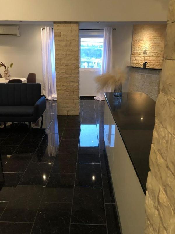 Luxury Apartments Christos กูเวีย ภายนอก รูปภาพ